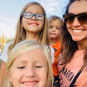 Meet your Posher, Nikki